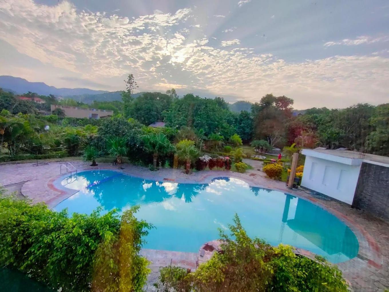 Corbett Wild Resorts & Spa Garjia Exterior photo