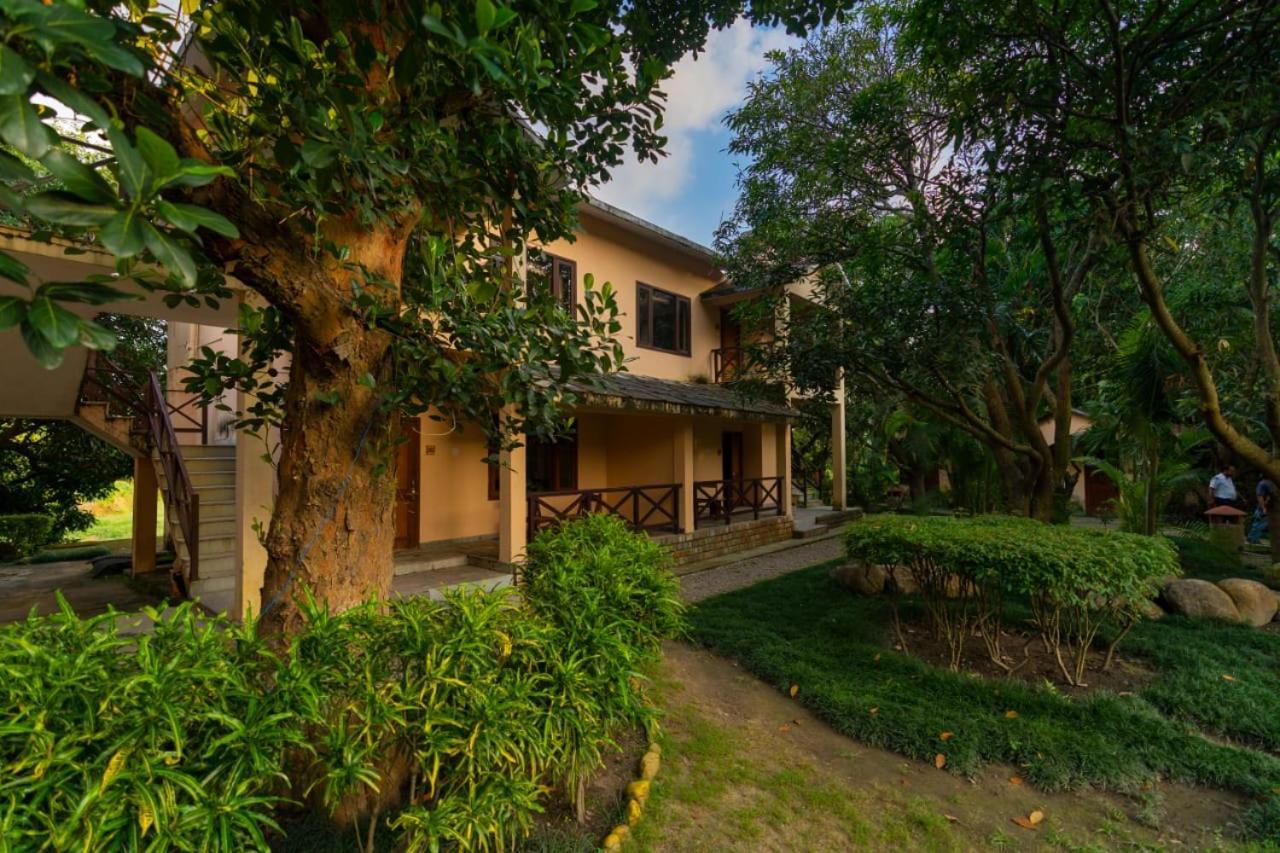 Corbett Wild Resorts & Spa Garjia Exterior photo